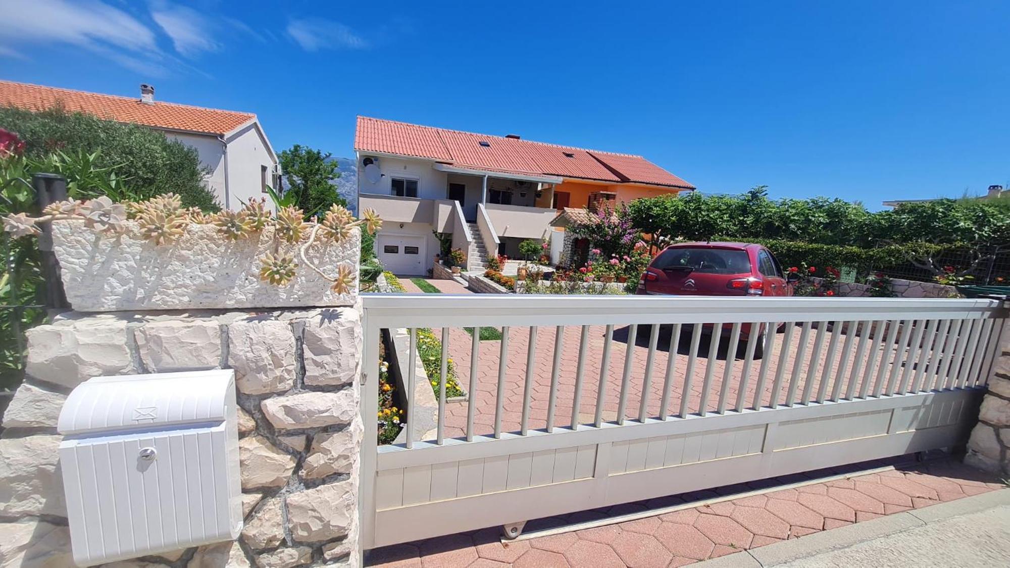 Apartman "Flower Garden" Razanac Exterior photo