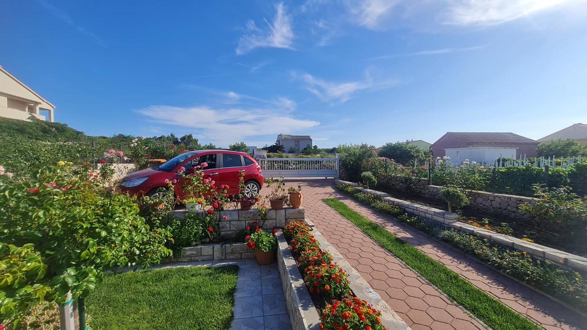Apartman "Flower Garden" Razanac Exterior photo